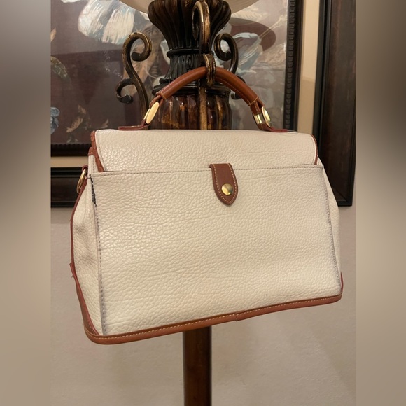 Dooney & Bourke please check all picture of condition - Picture 6 of 16